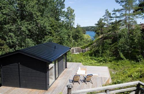 Dalaro Villa | House with its own jetty, high standard - Dalarö