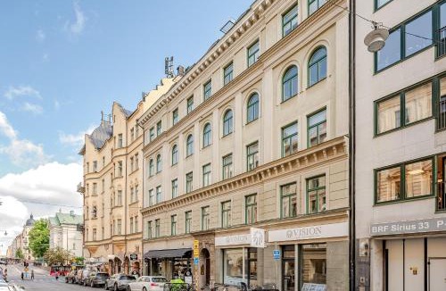 Norrmalm Apartment | Newly Renovated Elegant Studio Vasastan Odenplan