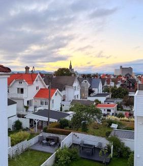 Stavanger House | Asanzo Historic Attic-Traditional Norwegian Home & Warm Indian Hospitality