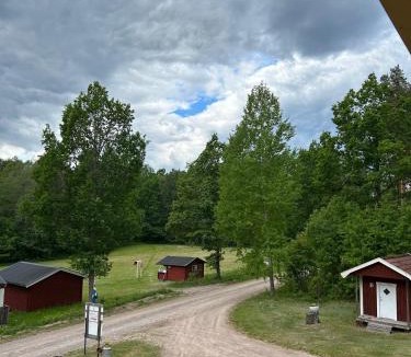 Hultsfred Resort | Kloster Gård - Cabins & apartments near Astrid Lindgrens World