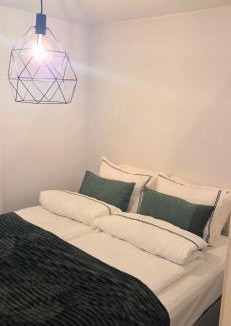 Hietalahti Apartment | Stylish 1BR in Central Helsinki with 2 FREE Bikes