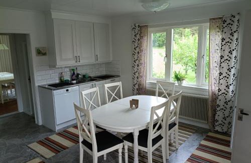 Stromstad O Villa | Lantligt Hus Strömstad