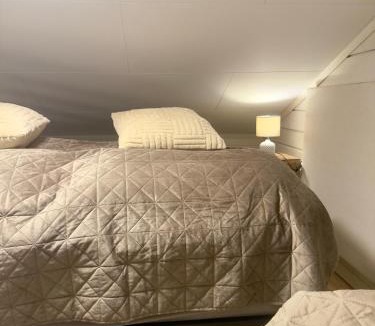 Granna Cabin | Hills Cottage Holiday Homes