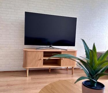 Seinajoki Apartment | Valoisa läpitalon yksiö keskustassa, ilmainen parkkipaikka