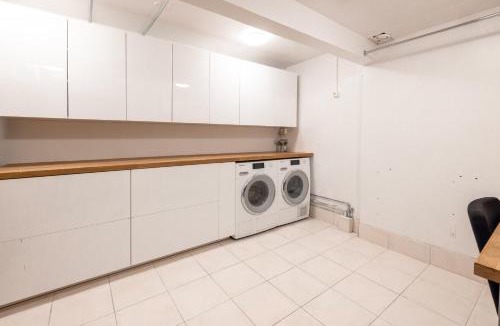 Ullanlinna Apartment | 2ndhomes Luxury 220m2 apartment with spa & private gym
