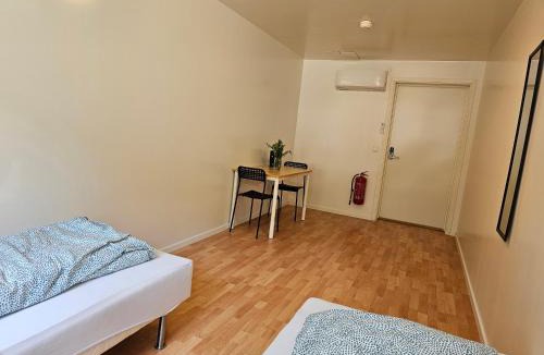 Flekkefjord Hotel | Brufjell Hostel & Parking