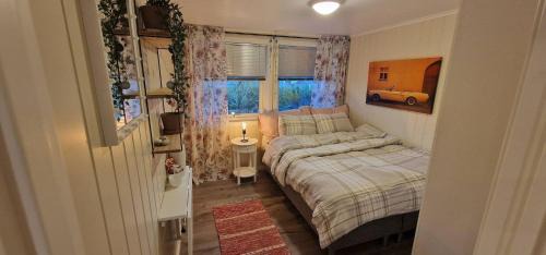 Indre Nærøy House | Cozy room at Hilde Tuti