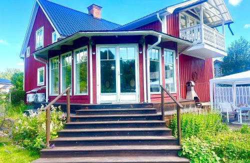 Ljusne Villa | Scandinavian Villa near Sea with Sauna 4BR