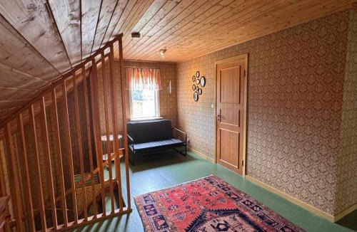 Ljungsarp House | Swedish Villa 3bedroom 2living room &Traditional Timber Cabin Near Lakes and hiking
