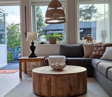 Nodinge-Nol Villa | VILLA ELLA close to disc golf, swimming and Gothenburg
