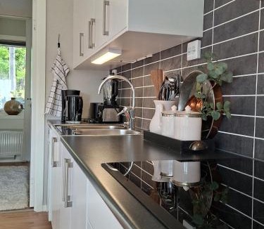 Nodinge-Nol Villa | VILLA ELLA close to disc golf, swimming and Gothenburg