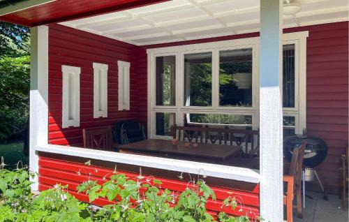 Bjarnhult House | 2 Bedroom Awesome Home In Sösdala