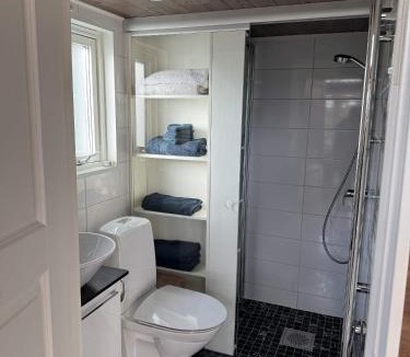 Munkedal House | Skogsviken Guesthouse