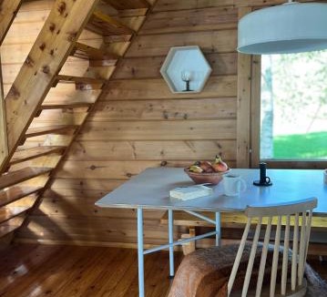 Utajarvi Ski Chalet | Private Riverside Cabin, Utajärvi
