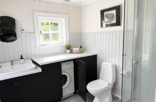 Ostervala Bed & Breakfast | Red Cottage Countryside B&B