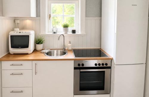 Ostervala Bed & Breakfast | Red Cottage Countryside B&B