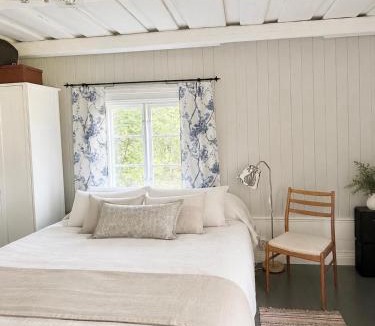 Ostervala Bed & Breakfast | Red Cottage Countryside B&B