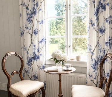Ostervala Bed & Breakfast | Red Cottage Countryside B&B