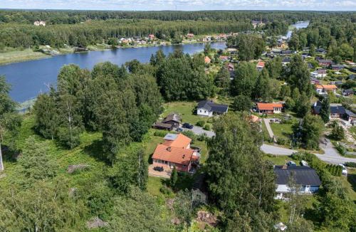 Eskilstuna Municipality House | Newly Renovated Lakeview Home Near Eskilstuna