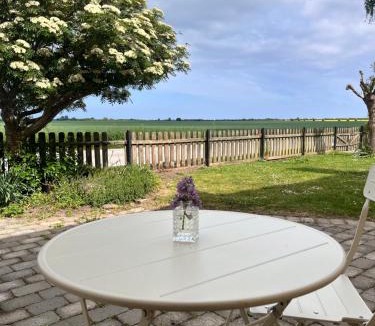 Lilla Beddinge Apartment | Lantlig lägenhet nära stranden