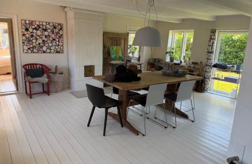 Simrishamn House | ÖsterlenUpplevelser i Gladsax Marielund