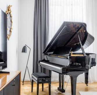 Hietalahti Apartment | Historic Elegant Apartment