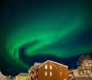 Kabelvag Apartment | Newly Renovated Apartment in Lofoten with Free Parking and fast Wi-Fi