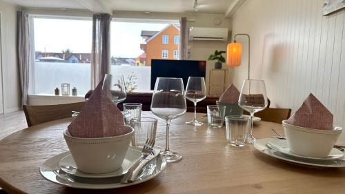 Kabelvag Apartment | Newly Renovated Apartment in Lofoten with Free Parking and fast Wi-Fi
