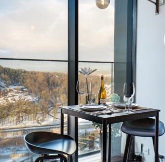 Lindholmen Apartment | Design Comfort at Karlatornet, Dream Views