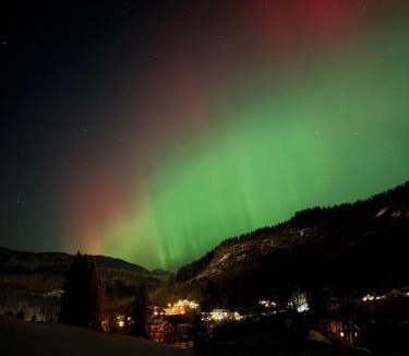 Vossestrand House | Traditional Cabin - Free parking, Sauna & View