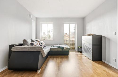 Torslanda House | Modern house near Hastevik beach and lovely nature