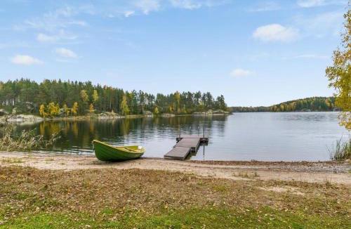 Tiainen House | Holiday Home Rantalaukka by Interhome