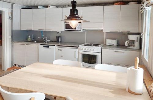 Koengaes House | Holiday Home Mukan maja by Interhome