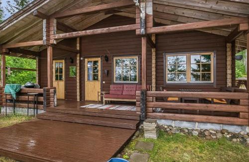 Lotjola House | Holiday Home Hirsiniemi by Interhome