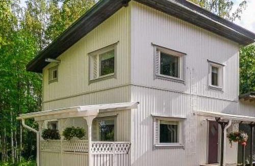 Rautalampi House | Holiday Home Halmesaari by Interhome