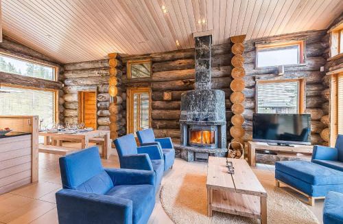 Juuma House | Holiday Home Jussis chalet b by Interhome