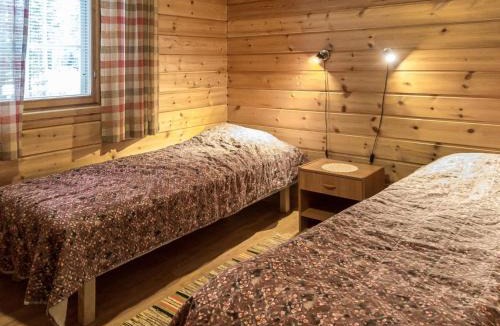 Akaslompolo House | Holiday Home Lapinkulta b by Interhome