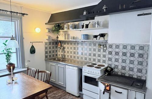 Tierp House | Charmig gammal lanthandel
