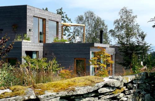 Nedstrand Apartment | FjordView Sanctuary