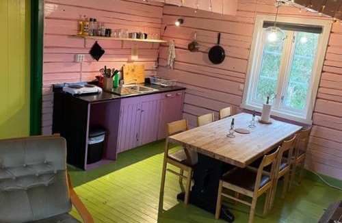 Ballstad Apartment | Kræmmervika Rorbuer - Rustic Cabins & Hostel in Lofoten