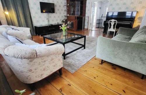 Enkoping House | Safety System Show Jumps