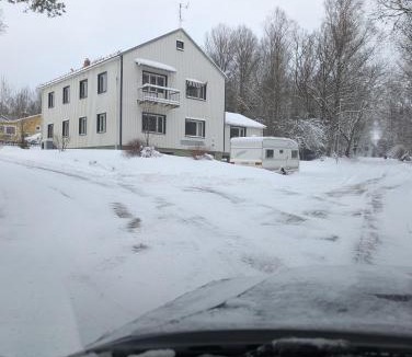 Nykroppa Bed & Breakfast | Lägenhet nära kanalen Pralinette BB