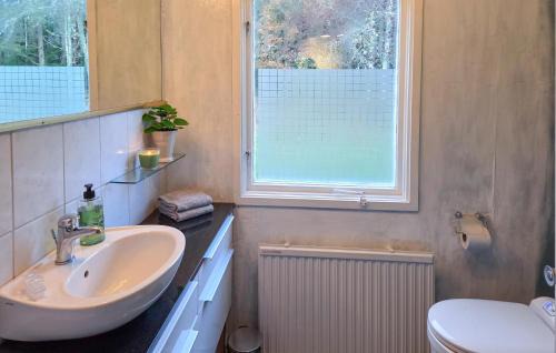 Boxholm House | 1 Bedroom Awesome Home In Boxholm