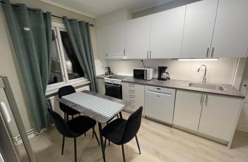 Vimmerby Apartment | Villa Bondeby lägenhet 2, centralt nära Astrid Lindgrens Värld