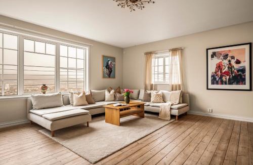 Sentrum Apartment | A Dream Home with Spectacular Views - NEW!
