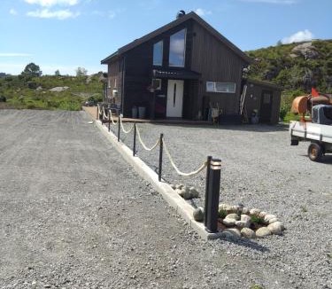 Tysvaer Apartment | Holiday home near all facilities in Grinde, Aksdal