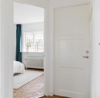 Lidingo Apartment | Stylish, Modern Apt with great location on Lidingö