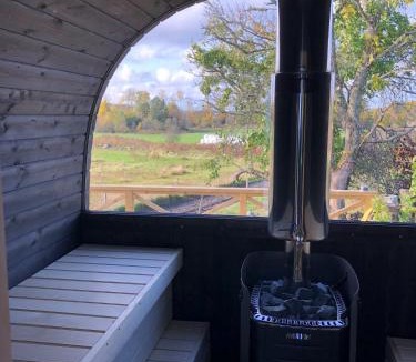 Alunda House | Pensionat på hästgård