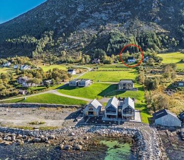 Stadlandet House | 5 Bedroom House at Hakallestranda