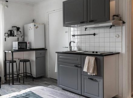 Pirkkala Apartment | Cozy Studio - 7 min to Tampere Airport - Free Parking